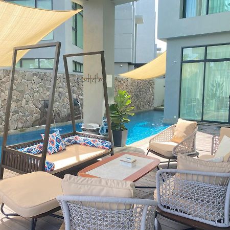 Molly Luxury Private Pool Bungalow茉莉的家豪华私人泳池别墅 Пантай-Сенанг Экстерьер фото